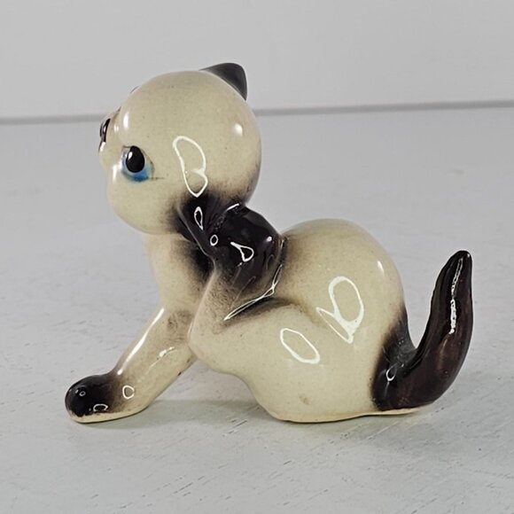 Vintage Ceramic Siamese Kitten Baby Cat Figurine Scratching - Picture 8 of 8